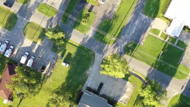 Вид Воздуха Типичный Американский Пригородный Район Представляющий Собой Смесь Жилых — стоковое видео