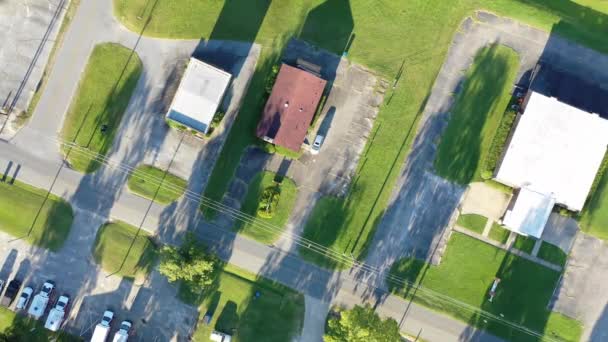 Een Luchtfoto Van Een Typisch Amerikaans Suburbane Gebied Met Een — Stockvideo