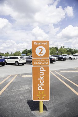 Walmart Pickup Servis Park Alanı