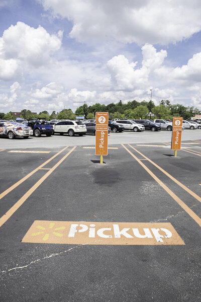 Walmart Pickup Service Parking Area