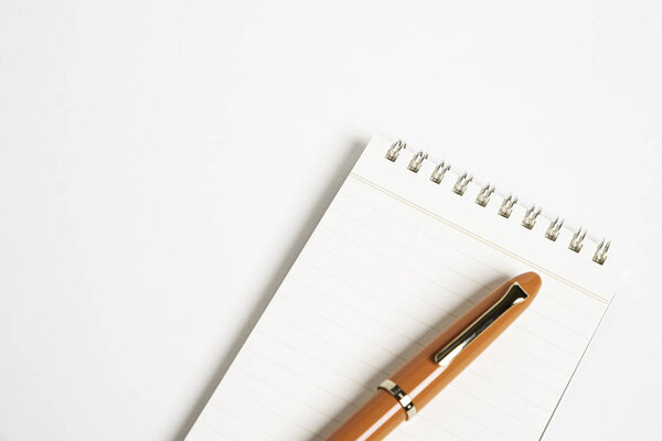 Orange Fountain Pen with Spiral-Bound Notebook