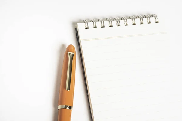 Orange Fountain Pen with Spiral-Bound Notebook — Stock Photo, Image