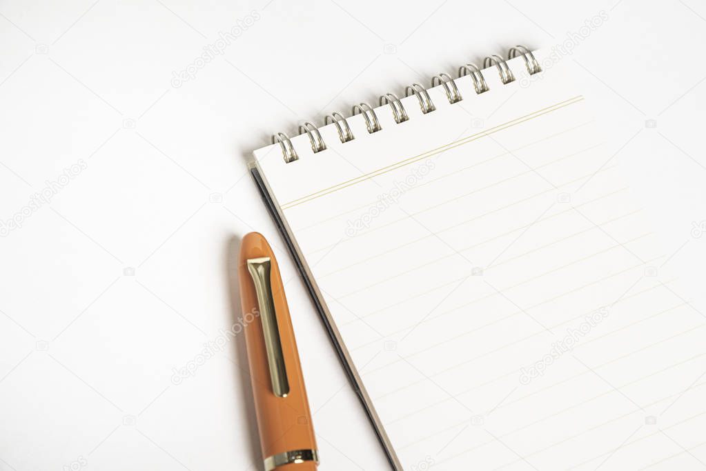 Orange Fountain Pen with Spiral-Bound Notebook