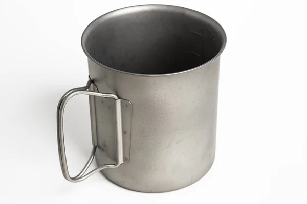 Caneca de metal para todos os fins — Fotografia de Stock