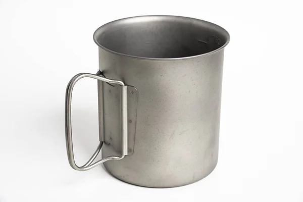 Caneca de metal para todos os fins — Fotografia de Stock