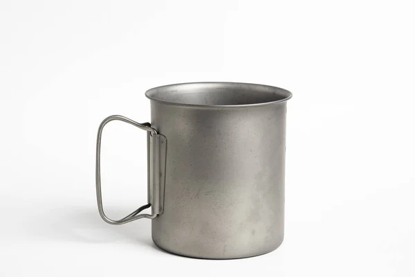 Caneca de metal para todos os fins — Fotografia de Stock