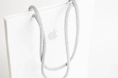 Apple Store Beyaz Kağıt Torba