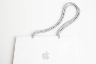 Apple Store Beyaz Kağıt Torba