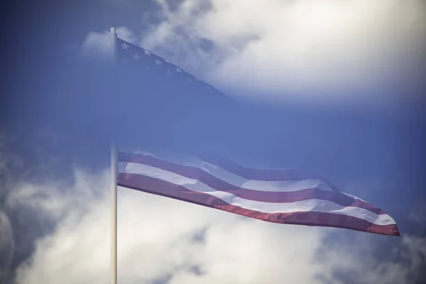 Bandera americana con bandera — Foto de Stock