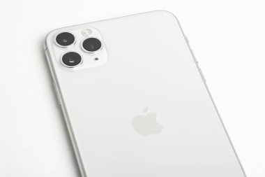iphone 11 Pro Max Gümüş