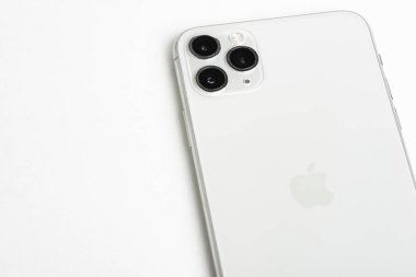 iphone 11 Pro Max Gümüş