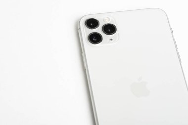 iphone 11 Pro Max Gümüş