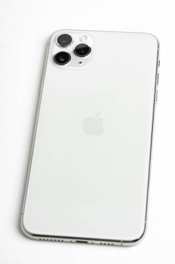 iphone 11 Pro Max Gümüş