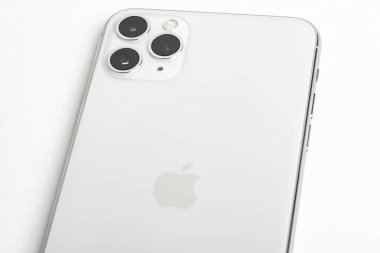 iphone 11 Pro Max Gümüş