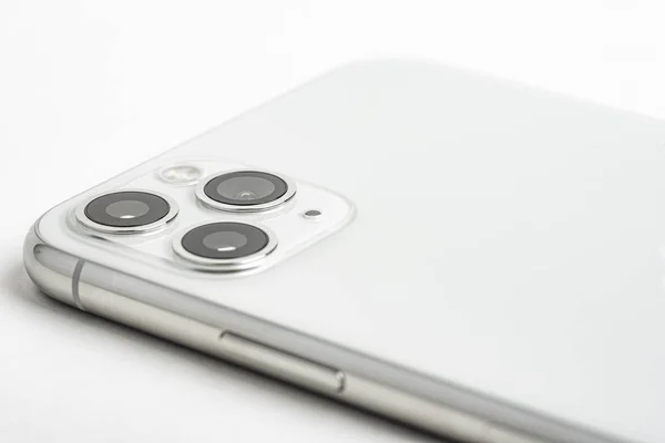 Iphone 11 Pro Max Gümüş — Stok fotoğraf