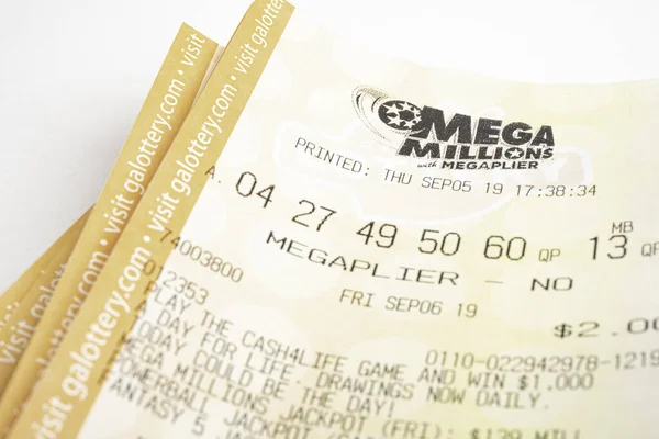 Μια στοίβα από εισιτήρια Mega Millions — Φωτογραφία Αρχείου