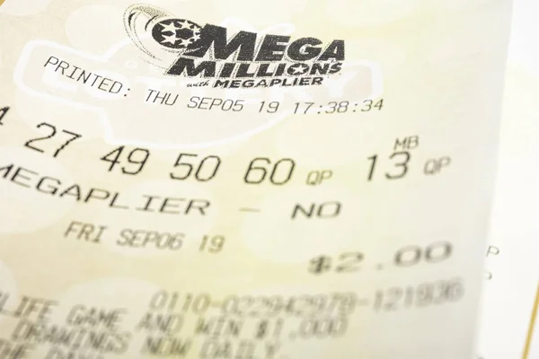 Μια στοίβα από εισιτήρια Mega Millions — Φωτογραφία Αρχείου