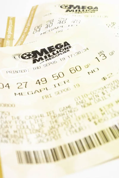 Μια στοίβα από εισιτήρια Mega Millions — Φωτογραφία Αρχείου