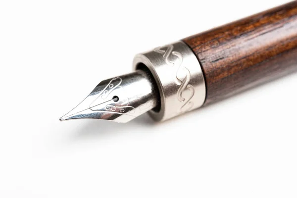Close Product Shot Wooden Barrel Writing Tip Classic Fountain Pen — Stock Photo, Image