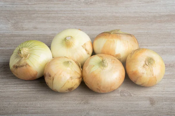 Ein Bund Authentischer Süßer Süßer Weißer Zwiebeln Aus Dem Süden — Stockfoto