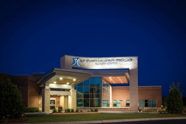 Vidalia, Georgia / ABD - 13 Mart 2020: Meadows Bölgesel Tıp Merkezi 'nden Tommy ve Shirley Strickland Kanser Merkezi.