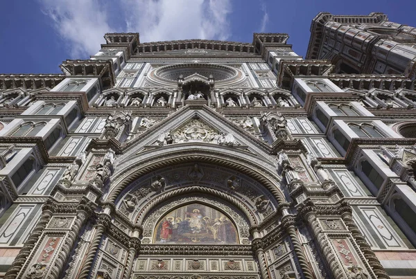 Florence cathedral facade detail — Stock Photo, Image