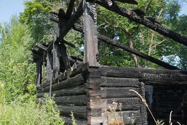 Die Wände Eines Holzgebäudes Nach Einem Brand Die Textur Eines — Stockfoto