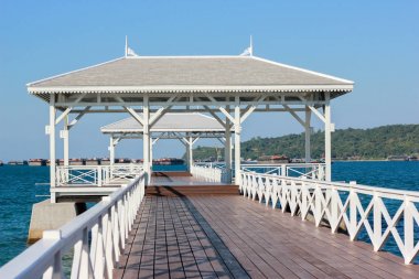 Chonburi Tayland Sichang Adası'nda Asadang Köprüsü.