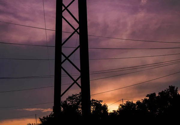 Lignes Électriques Sur Ciel Nuageux — Photo