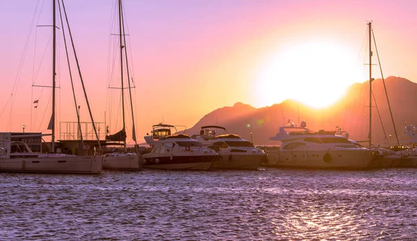 Coucher Soleil Sur Mer Avec Des Bateaux — Photo