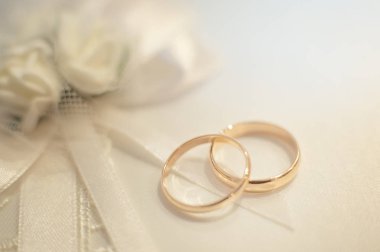 Düğün yüzükleri, yakın çekim