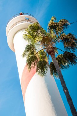 gökyüzü arka plan lı deniz feneri