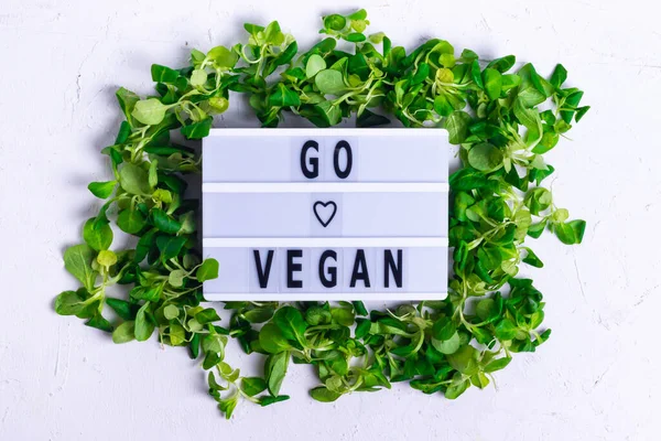 Inscription Vegan Dans Cadre Salade Maïs Vert Sur Fond Texturé — Photo
