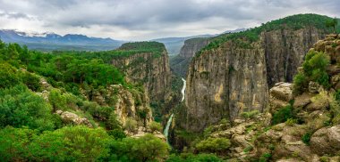 Manavgat, Antalya, Türk 'te İnanılmaz Tazi Kanyonu (Bilgelik Vadisi)