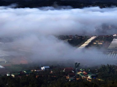 Lam Dong Da Lat platosunda bulutlu sezon başlıyor.