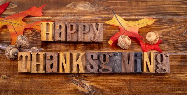 Happy Thanksgiviing Text Written Wooden Block Letters Colorful Leaves Acorns — Stock Photo, Image