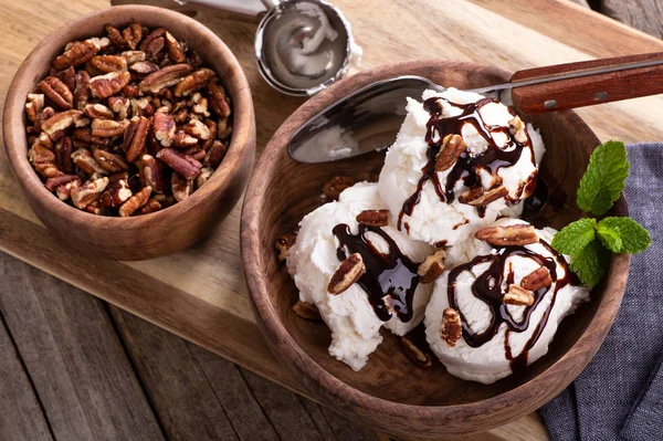 Ice Cream Sundae in a Wooden Bowl — Stock Photo, Image