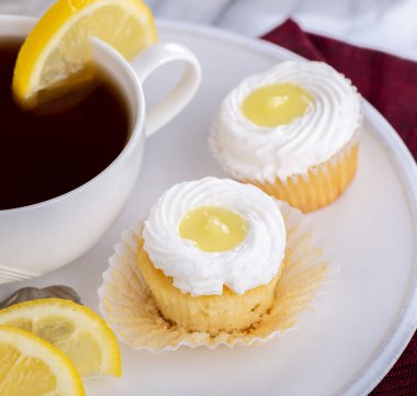 Limon Cupcakes ve çay
