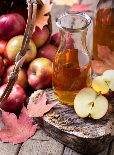 Karaf van appel cider — Stockfoto