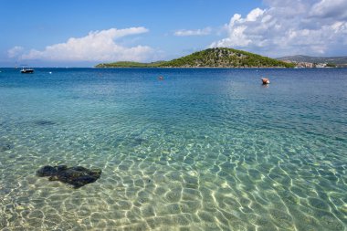 Hırvatistan, Razanj, Rogoznica Adriyatik Denizi'nin güzel açık turkuaz su