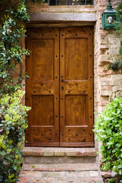 Knock on the door in an old Tuscan village, and open your advent