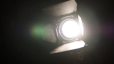 Bir Loştaki Fresnel Film Stüdyosu Spotlight