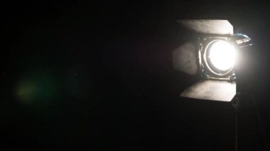Bir Loştaki Fresnel Film Stüdyosu Spotlight