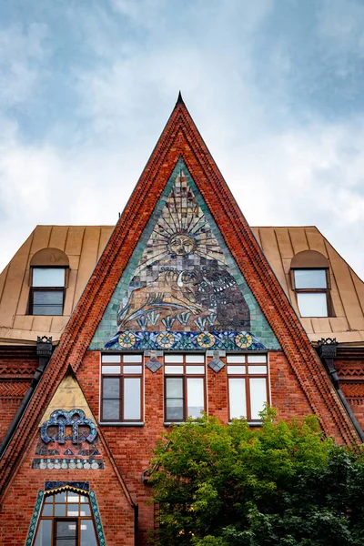 Moskova nehrinin setinden 