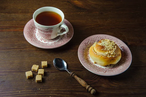 Chá Manhã Com Pão Uma Mesa Madeira2 — Fotografia de Stock