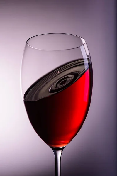 Şarap Kadehine Bir Damla Sinekler — Stok fotoğraf