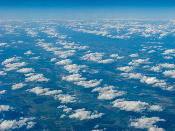 チェリャビンスクからモスクワへのフライト 空港の飛行機の外見 — ストック写真