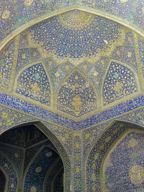 İsfahan, Iran, Isfahan 'daki Naqhsh-e cihan Meydanı 'nda Şeyh lotfollah Camii (Esfahan), Iran sanatçıların güzel kiremit. 