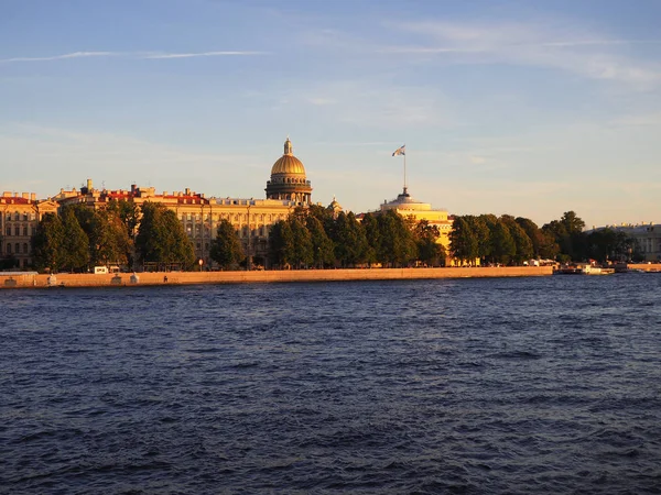 Sint Petersburg Rusland Uitzicht Kathedraal Van Isaac Rivier Neva Bij — Stockfoto