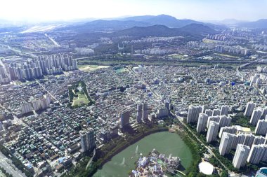 Seul, Güney Kore 'ye bakın.